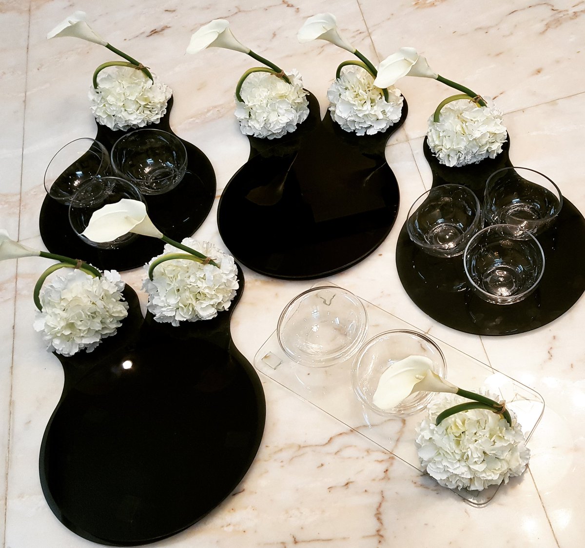 طلبية بيع من الصواني الزجاج باللون الأسود..
الله يهنيهم..
والله يدين افراحكم..

#صواني #تقديمات #حلويات #صواني_تقديم