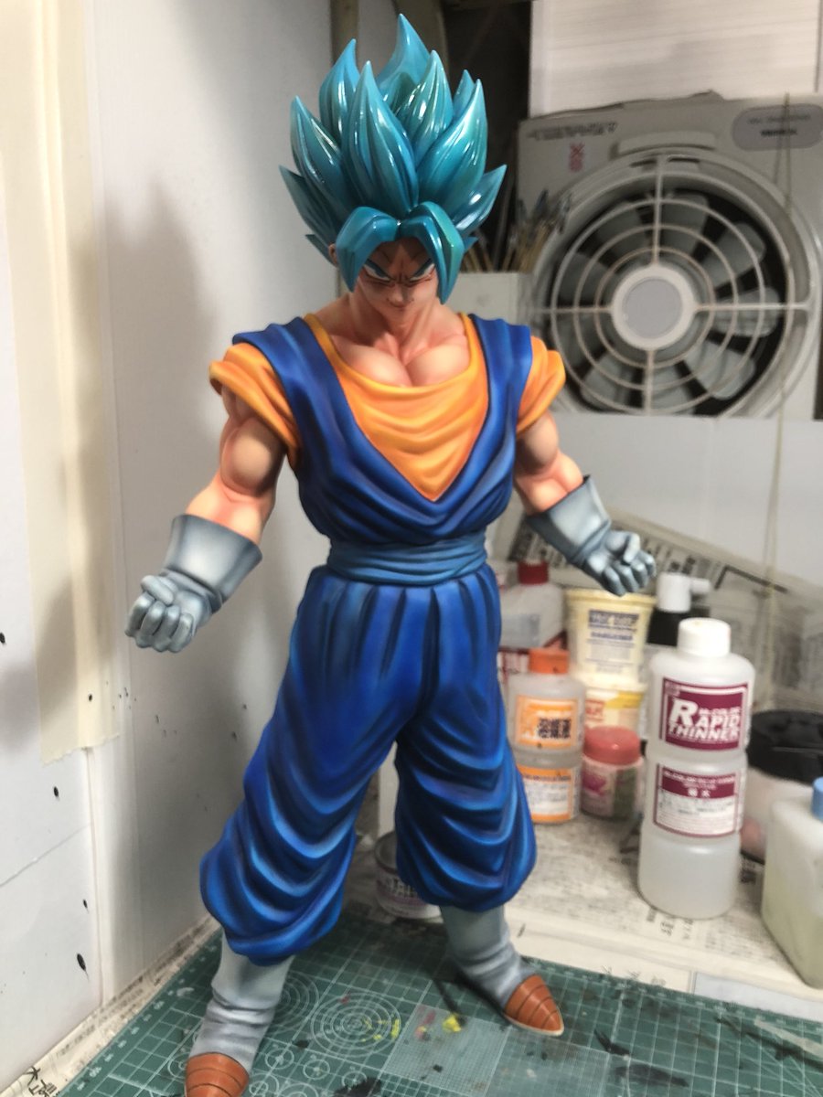鬼ちゃん桃アニマル団 No Twitter 長かったギガンティックベジットブルーのリペイントも佳境に入ってきました 納得いくまでゆっくり塗らせていただきました あとはポタラと微細なリタッチ ブーツのソール 全体のツヤの調整 といったところでしょうか
