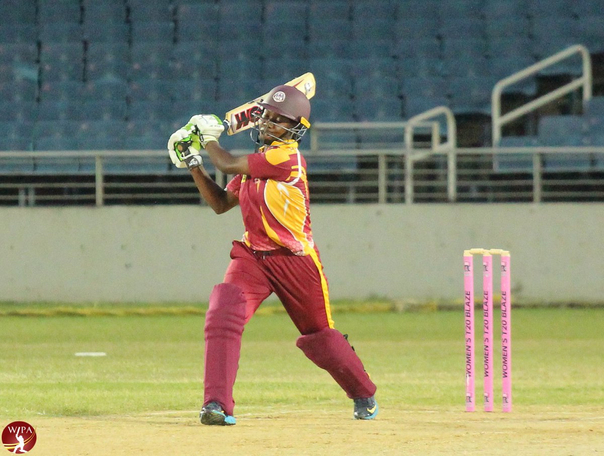 wiplayers's tweet photo. End of the Innings: LEE 82/8, Parker 17; Dottin 3-8. #WWC #LEEvBAR https://t.co/1JFkFUnRYJ