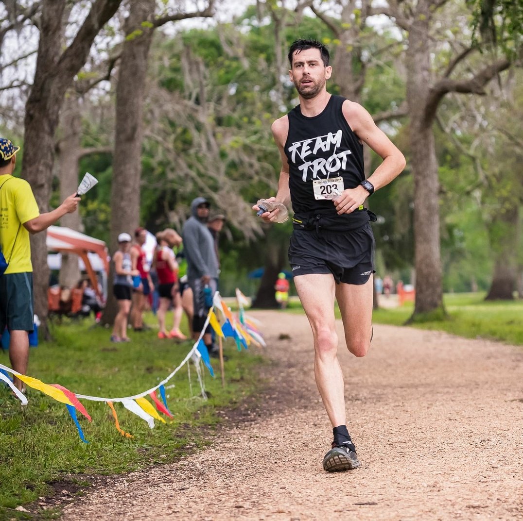 Aweeff's tweet photo. Pemegang rekod pelari stroller terpantas dunia, Calum Neff berjaya menghabiskan #ComradeMarathon Ultra sejauh 91.9KM dalam masa 6:08:17 dgn average pace 4:00min/km. Laju macam ni pun Neff no 31. Champion, Bongumusa Mthembu lari average pace 3:35 min/km for the whole 91KM 🔥🔥🔥 https://t.co/CMxr2Poz6Z