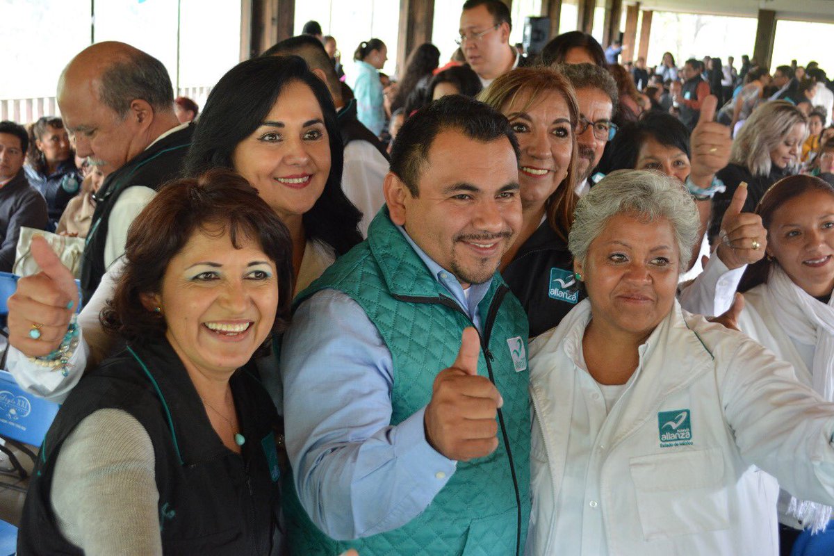 NAedomex's tweet photo. Somos muchos y nuestras convicciones son firmes, por eso seguimos trabajando y sumando a más ciudadanxs cada día. Hoy, en evento con lxs candidatxs de los distritos 16, 29 y 32 locales así como las planillas de Atizapán Z. y de Naucalpan #FuerzaNuevaAlianza #DeCiudadanxACiudadanx https://t.co/2htXwLewZy
