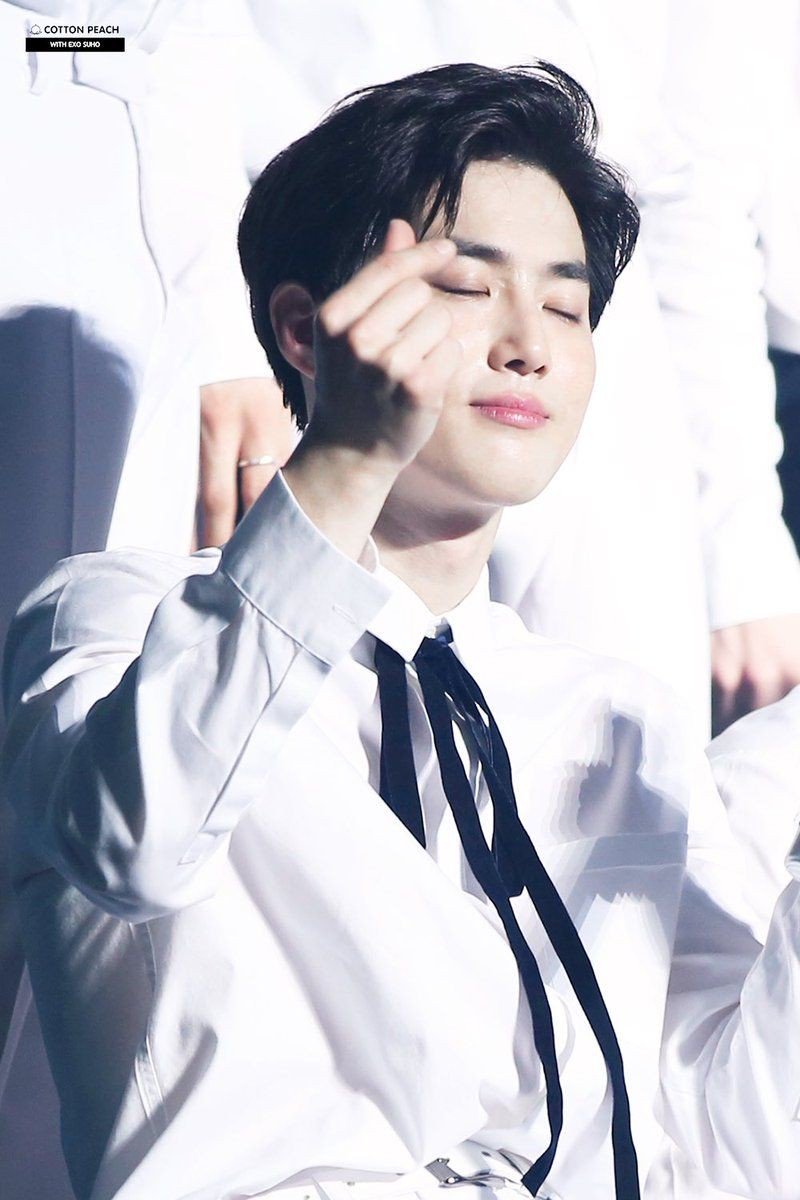 FakeSuhoEXO's tweet photo. I love you https://t.co/EFHHmOm8CC