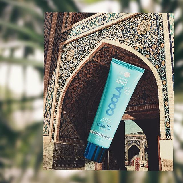 oilandgrain's tweet photo. Pairing travel dreaming w/skincare #whywouldnti 🌴 Sunny destinations are trending in my mind &amp; I want to acknowledge sunscreen for being my lifelong travel companion. Just received this new favorite from @coola + @hiatusspa &amp; I’m an honest fan. I wor… https://t.co/XeRhMjyvKU https://t.co/zCG6WouCfZ
