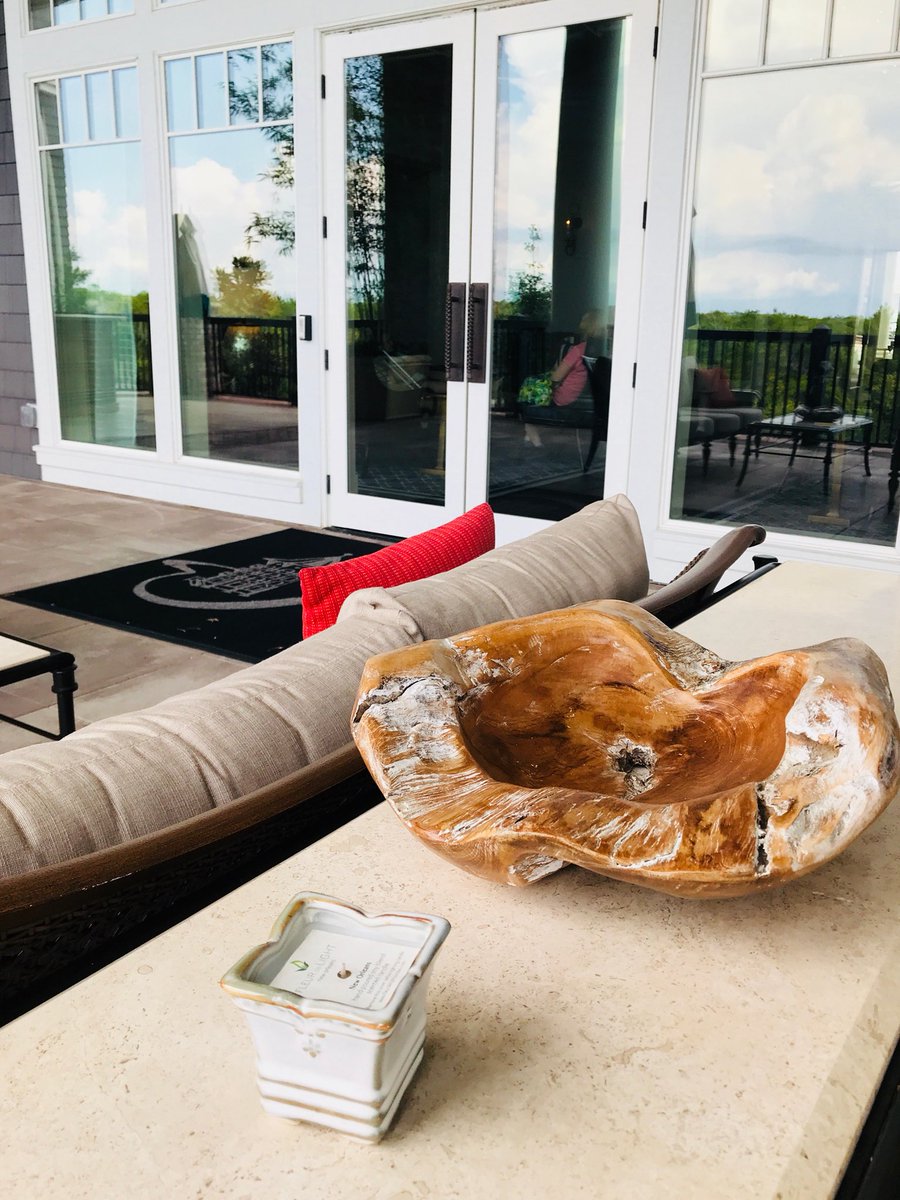 nolasoap's tweet photo. Our sister company’s candles look perfect anywhere, especially at the BEAUTIFUL Henderson Resort in Destin!! https://t.co/kBFTXQ2if2