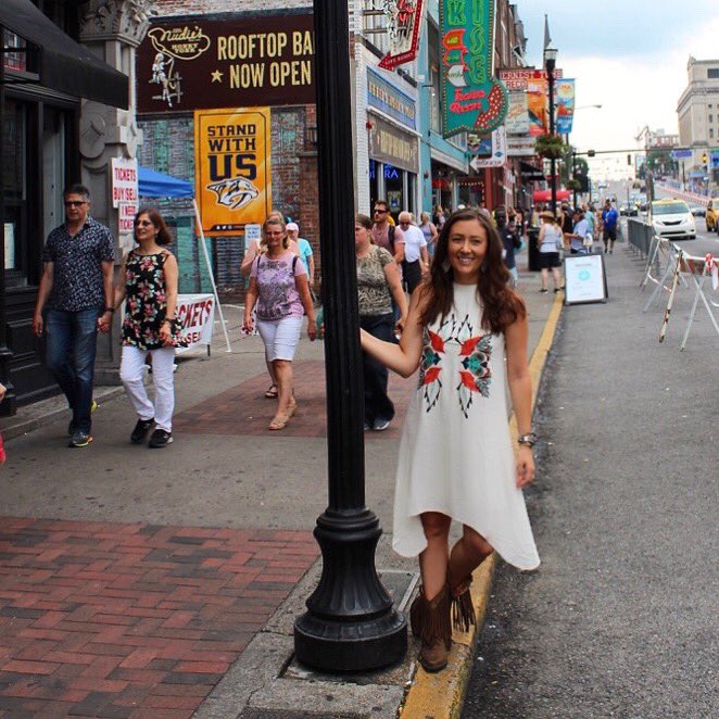 KaylaZadel's tweet photo. Swinging out of #CMAFest in style. Check out my blog for more on this dress and other great festival looks from @VICIDOLLS #Nashvilleblogger #lifestyleblogger #tennesseeblogger #fashionblogger #bloggerlife #ontheblog #vicidolls #ootd #collab #collaboration #festivalfashion https://t.co/RDxP1BFxtW