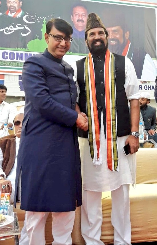 amjedmbt's tweet photo. #KCR &amp; #Owaisi back's @PMOIndia claims @UttamTPCC during an Iftar held by @INCTelangana at Red Rose Function Hall in #Hyderabad.

@RahulGandhi @INCIndia @TelanganaPCC @sravandasoju https://t.co/fGGWj1kDor