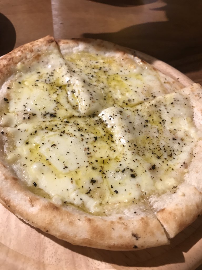 Speaker Lab On Twitter 昨日は中津にあるビアパーラポゴへ密談してきました 食事と音楽は感動がすぐに手に入るからありがたい 昨日は楽しいお酒でした 中津 ビアパーラポゴ Pogo クラフトビール