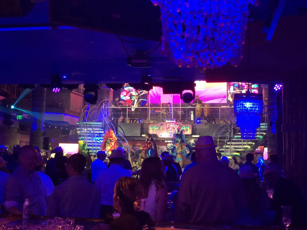 jfield44's tweet photo. I think #DevNet just set the bar in #CLUS parties #mango #w4d https://t.co/A4PlYU79o2