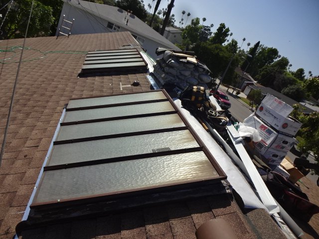 RoyalRoofingLA's tweet image. Our company is a classic example of a great company. #roofing #timetested #work