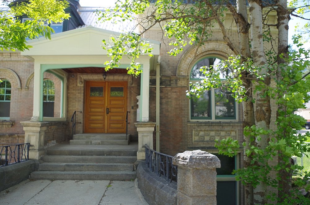 #6: Rossland (1901)- Cuuuuuuuuuute- Engraving "COURT HOUSE" and "AD 1900" is a fun superfluous touch- Dramatic angles are pleasing, especially on the sidehill