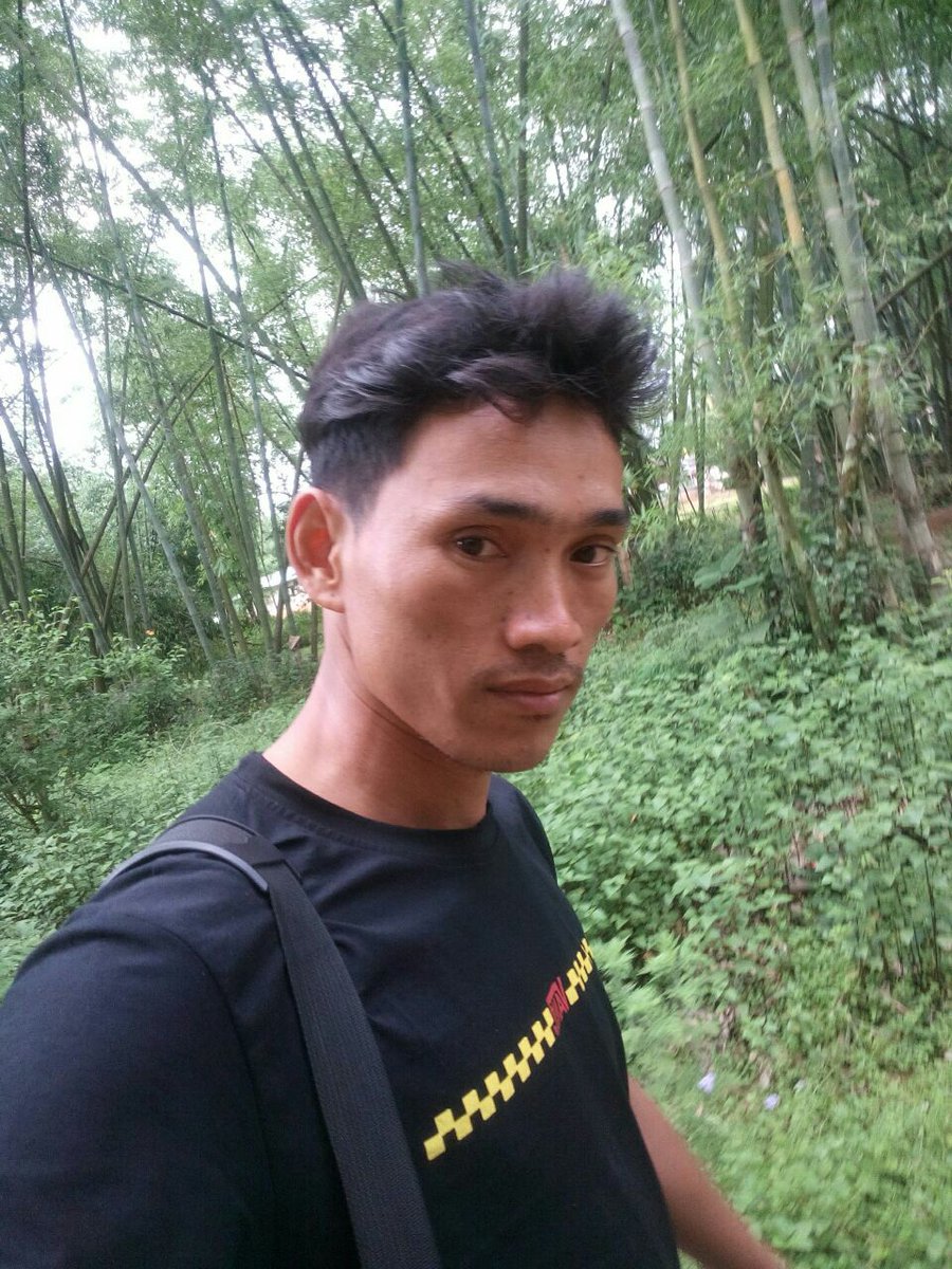 pkdBTh1GCAf0n29's tweet photo. ရြာငံက ခိုခိုခံလိုေကာင္း https://t.co/aJDlv4bVS3