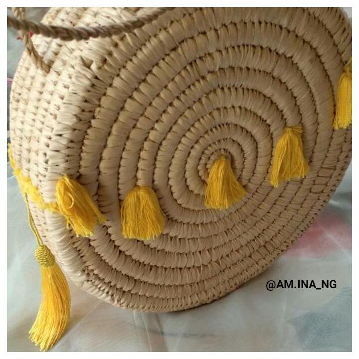 aminashopper's tweet photo. Hello Yellow! Bright up your outfit or entire day with some yellow 💛. Hello!! #WovenWithLoveFromAMINA #AMINAwoven https://t.co/rPQm66wFrP