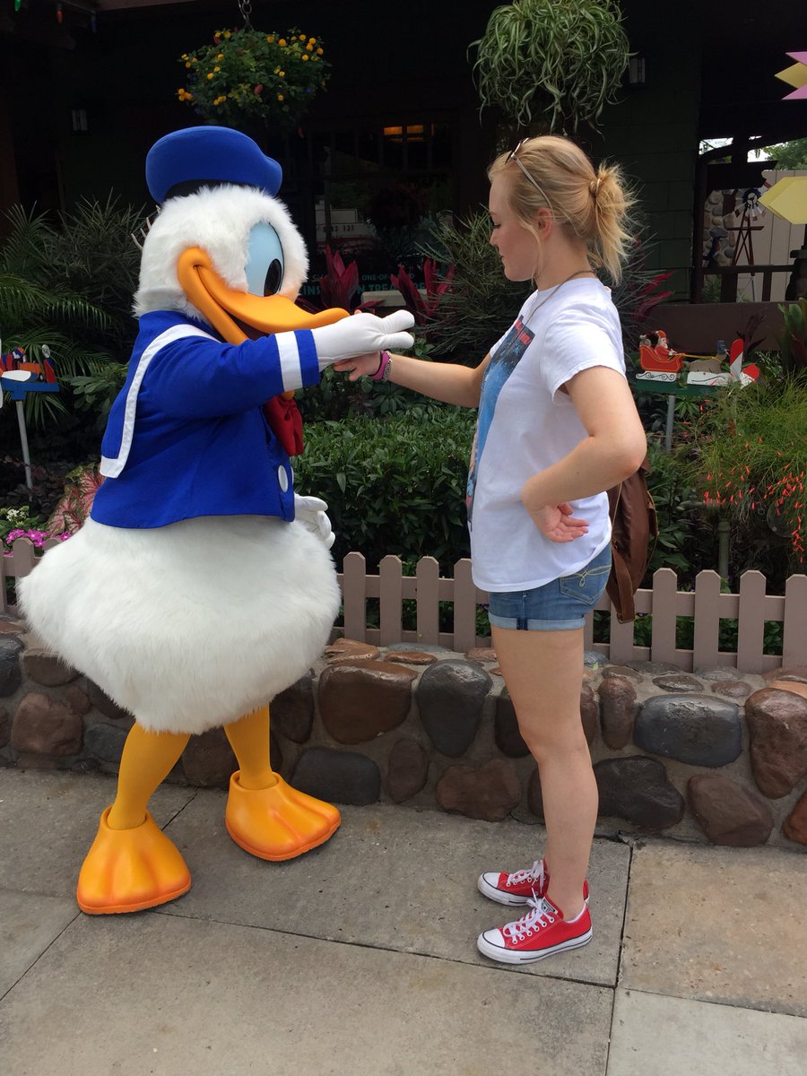 JJNicolee's tweet photo. You may be cool, but are you cool enough to have a secret handshake with Donald Duck? https://t.co/V3GE6LllVM