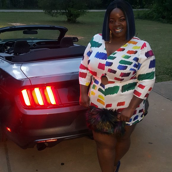 TheFLYYDiva's tweet photo. So good I had to share! Check out all the items I'm loving on @Poshmarkapp #poshmark #fashion #style #shopmycloset #gucci #newyorkcompany #monifc: https://t.co/1Qy6nGvkJ6 https://t.co/YS5DghFDHD