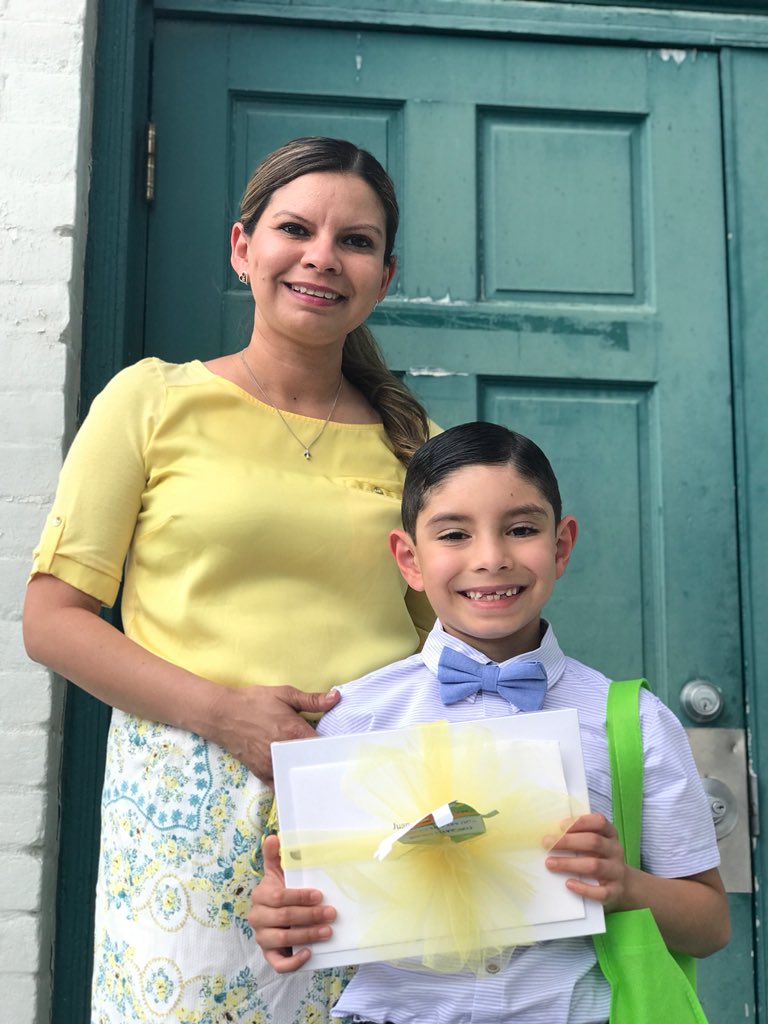 avina_patricia's tweet photo. @ligardelisd @Biblio_Julie @MsRosalbaMtz #ReadingPaysOff Good job Juanito! Top 1st grade AR reader in LISD! https://t.co/5XSycVfuuM