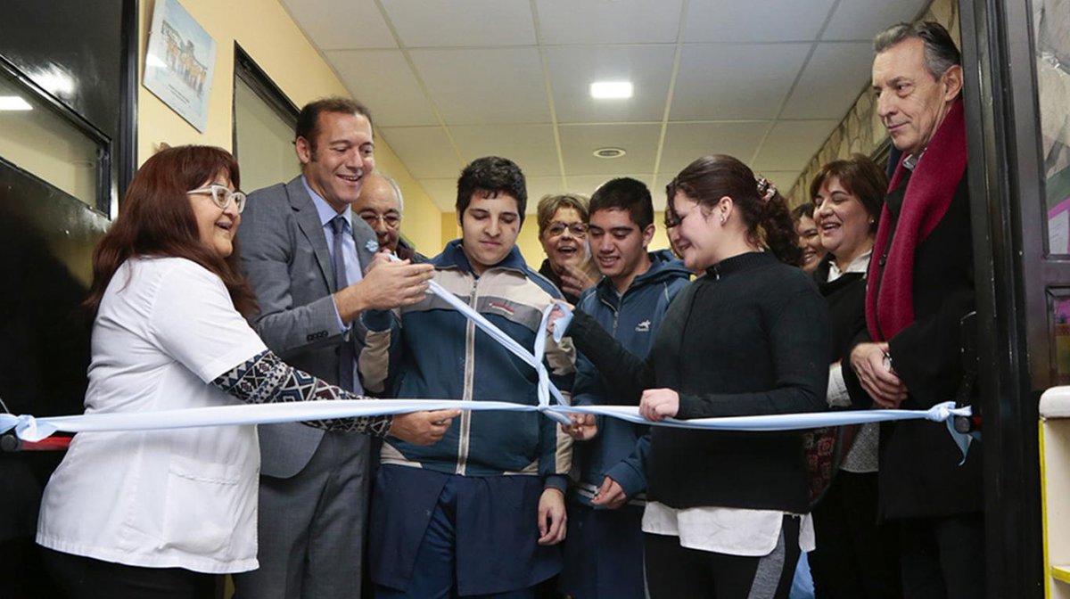 Neuquén: inauguraron una escuela integral para jóvenes con discapacidad bit.ly/2HIuekM