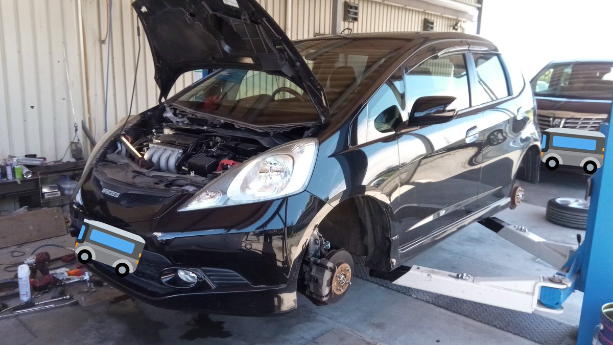 ティーファクトリー Auf Twitter Fitへ車高調取り付け作業です フィット Fit ホンダ Honda 車高調 足回り