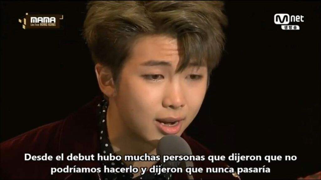 YoonseokTuGfe's tweet photo. agradezco por ser parte de este fandom y por apoyar a este grupo.
Me siento orgullosa por todo lo que lograron y por lo que van a seguir logrando #5thFlowerPathWithBTS https://t.co/7YHuVJRdh8