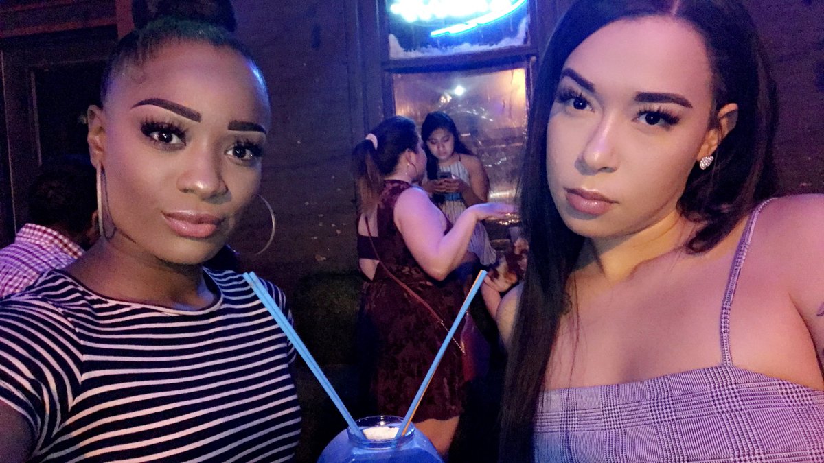 ChampayneWilson's tweet photo. 🤞🏽 no better friendship 

She’s my ace boon coon https://t.co/YMWoSdFJtn