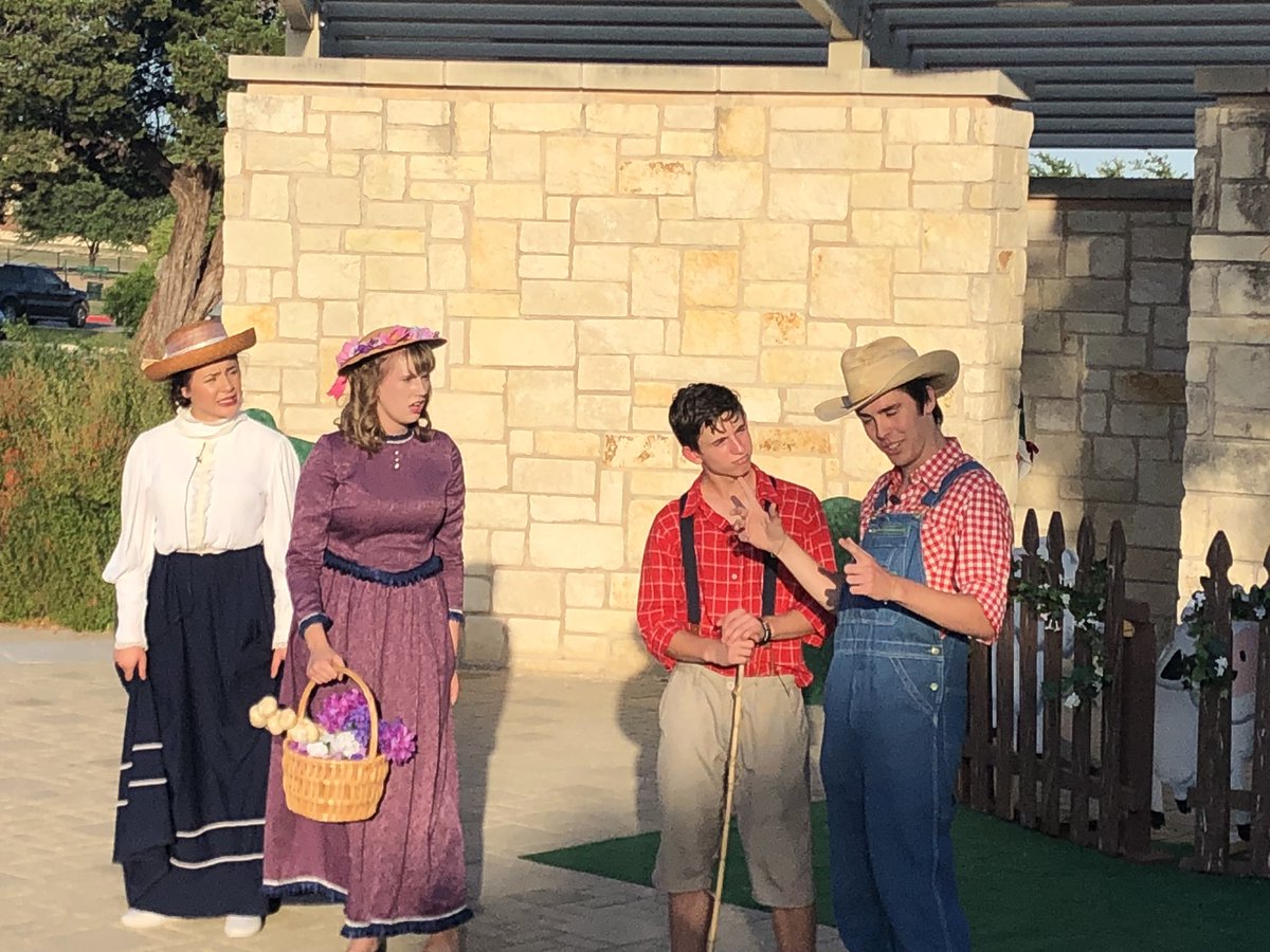 Come out to Veterans Memorial Park Thurs-Sat at 7:30 and watch The Boy Who Cried Wolf .. interactive children’s musical ..free !