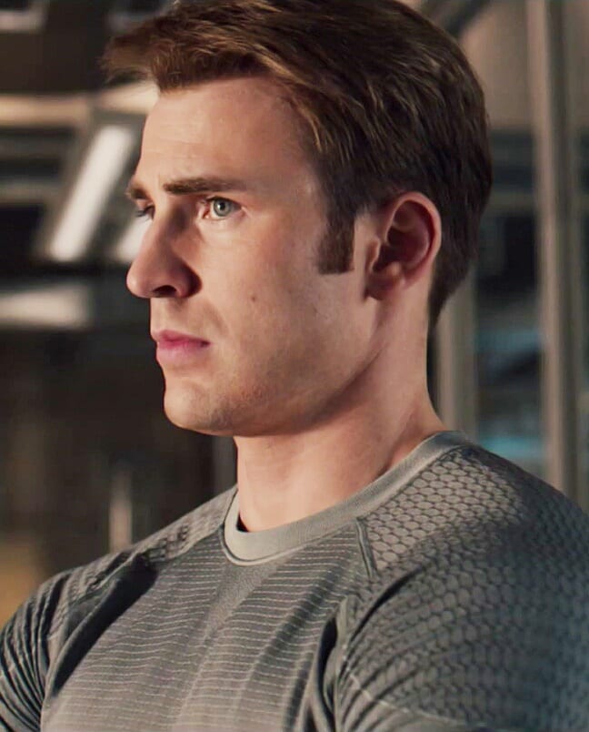 yesevanstan's tweet photo. MAIS UM ANO DE VIDA PARA O DONO DA MINHA VIDA GRAÇAS À DEUS!  37 ANINHOS E PRA MIM AINDAÉ UM BEBE QUE DEVE SER PROTEGIDO ❤
#HappyBirthdayChrisEvans https://t.co/1Upbmc7UPj