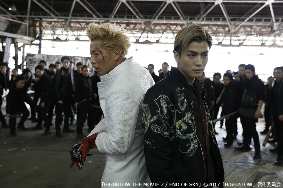 WOWOW_SOGO's tweet image. ／
邦画史上最大級のアクションシーンは必見！
＼
さまざまなメディアで展開する総合エンタテインメント「HiGH&amp;amp;LOW」プロジェクトの映画第3弾！⇒bit.ly/2JrTxcO

『HiGH&amp;amp;LOW THE MOVIE 2 / END OF SKY』
6/15（金）よる9:00
6/19（火）よる7:45 ほか
#wowow #HiGH_LOW #ENDOFSKY