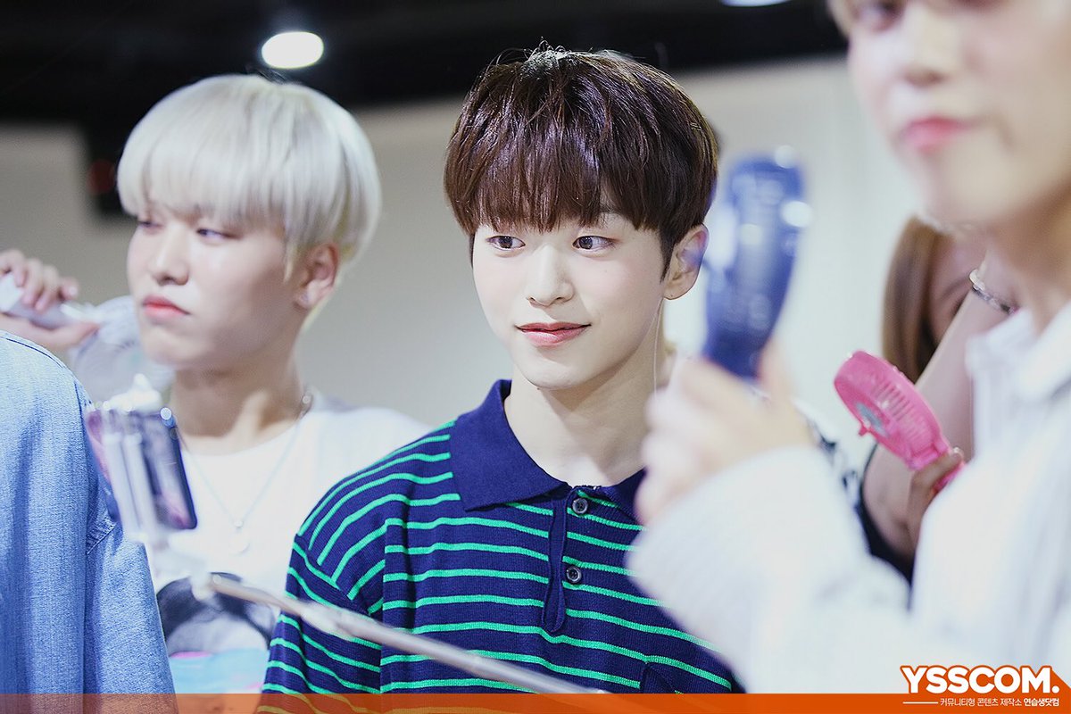 ysscom_'s tweet photo. [#연생샷] X 온앤오프(ONF) 📸 100일만에 만난 오내노뿌의 액션캠력 만력 촬영현장 비하인드 대공개🔥 지금, 연습생닷컴 홈페이지에서 #온앤오프 비하인드 상편을 확인해보세요💞

Full ver.▶️ https://t.co/K9FEicMzLF
#ONF #ONOFF @wm_on7off https://t.co/q55ANw244V
