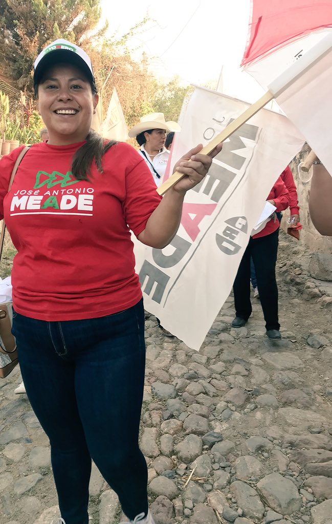 DalilaReyna's tweet photo. #MeadePresidente2018 por sus propuestas de educación yo apoyo y promuevo el voto para Mead #YomeraconMeade @ChavaRizo @JoseAMeadeK @Sofi_Jalisco @MeadeJalisco https://t.co/eVkGbKVxS0