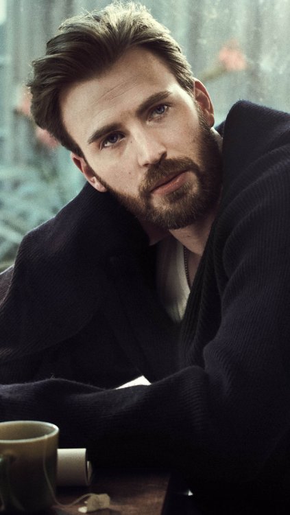 Happy birthday chris evans you gorgeous man 