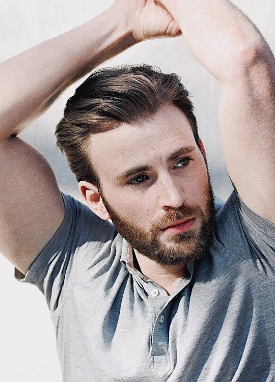 Happy 37th birthday to chris evans!! thank you for portraying a hero not only in the mcu, but in our world as well 