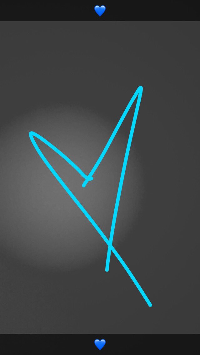 emersenkate's tweet photo. 💙baby blues💙 https://t.co/U0hK71PTrY