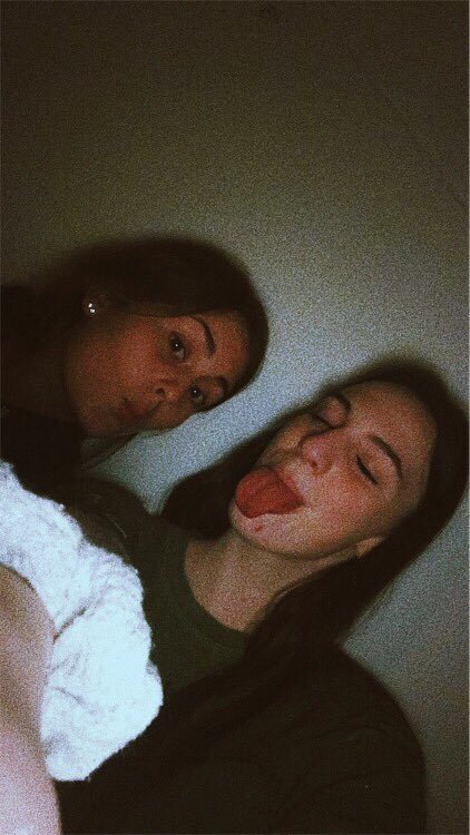 mmcandrews04's tweet photo. HAPPY BIRTHDAY DELANEYYYYYYβ£οΈβ£οΈβ£οΈβ£οΈβ£οΈ i love u so much sista hope your day was filled with lots of shenanigans π€ͺπ€ͺ #bathroomtrips #bfffffs @Delaneycochran1 https://t.co/6Hn3X9vvom
