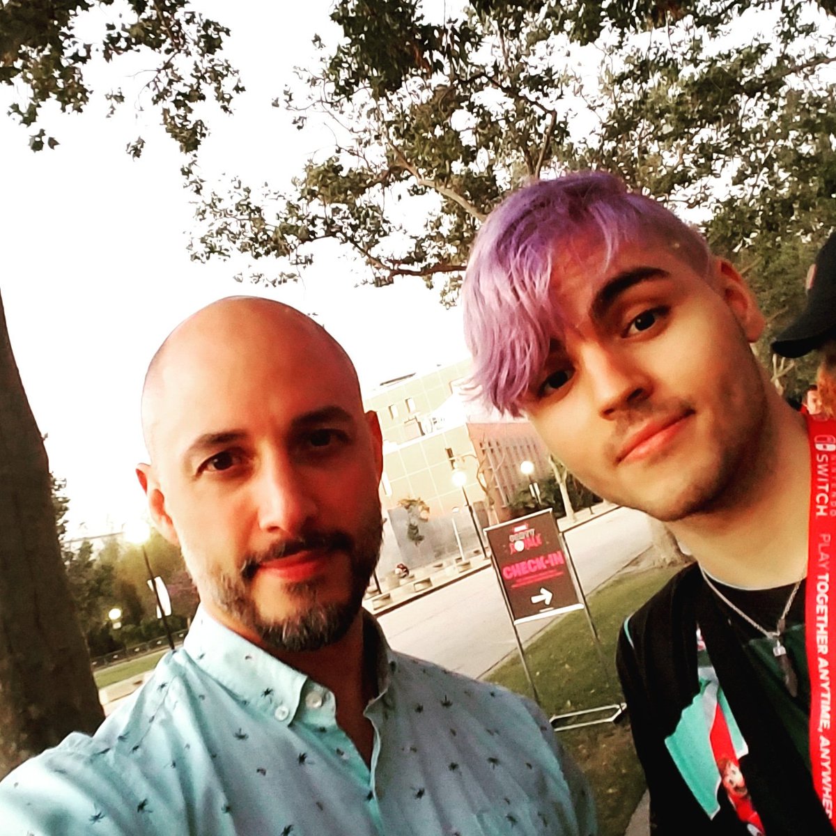 8circuitstudios's tweet photo. @jimjimmayo & Christian team up #e3 #indiedev #blockchaingames #dparc https://t.co/H3pJsvKeng