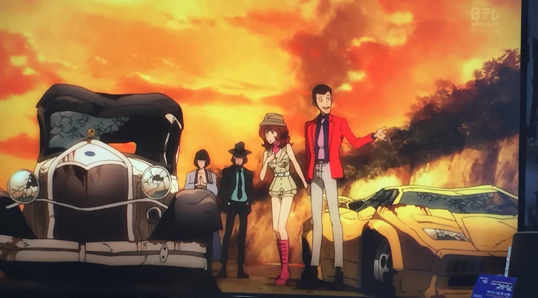 森藤陸 A Twitter ルパン三世part5第11話 パブロ コレクションを走れ を観た ルパンのジャケットは第2シリーズの赤色 だからか 幽霊が登場してカーチェイスを繰り広げるオカルト要素や 一国の軍隊に立ち向かうルパン一味といった 第2シリーズから入ってきた