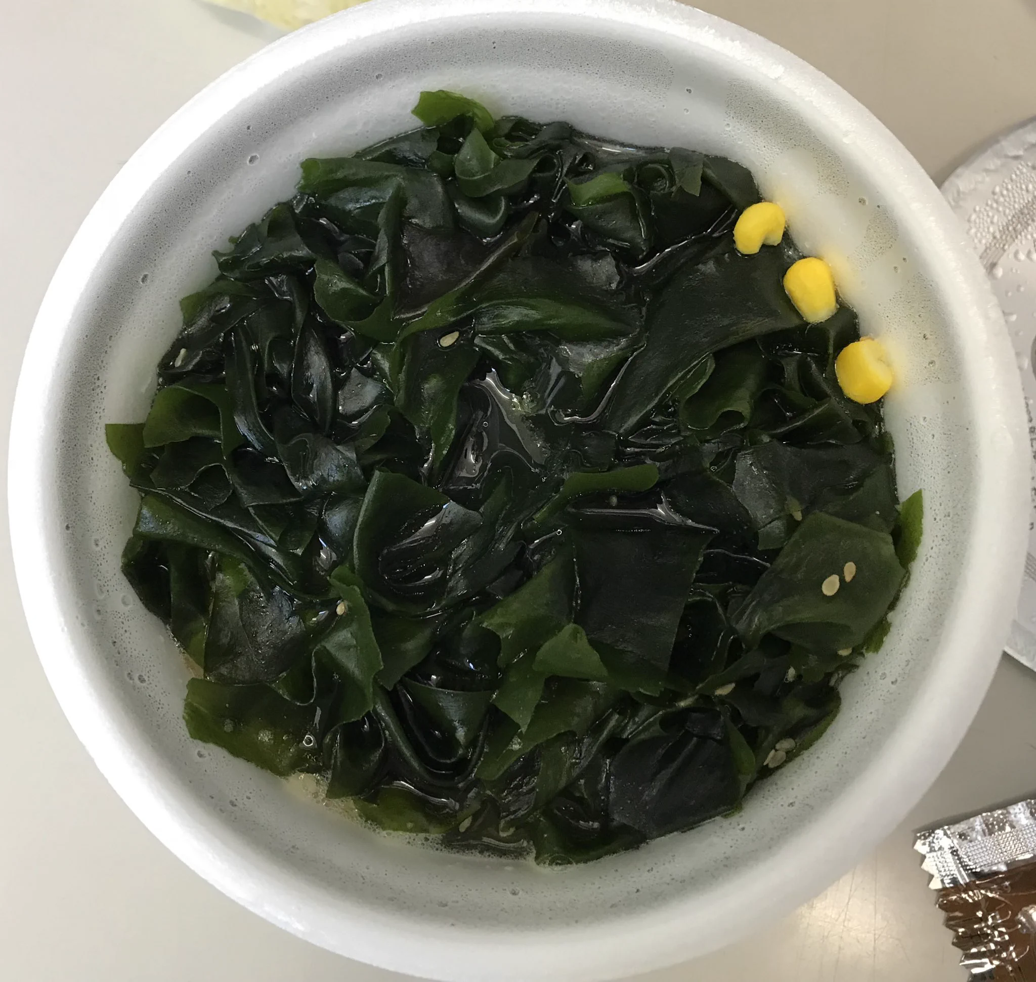 35周年ということで？エースコック、わかめラーメンのわかめを3.5倍にするｗ