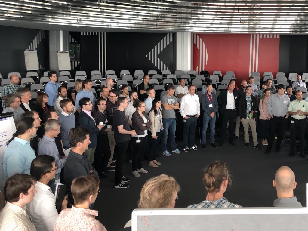 ozkdd's tweet photo. #cioplanning #bspp #aaa #itsm #pmtool #spiriositiy #bob #transict #spo  Das Planning hat begonnen. @DB_Skydeck @DB_Skydeck @stuetzel23 https://t.co/iE4ikV8see
