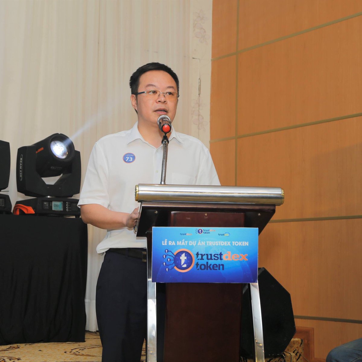 trustdex_io's tweet photo. 🎉🎁❤️[RE CAP TRUSTDEX TOKEN LAUNCHING EVENT PART2]🎉🎁❤️
Trong sự kiện LỄ RA MẮT SÀN GIAO DỊCH https://t.co/dSTK6iWtp8 &amp; CP ĐIỆN TỬ TRUSTDEX TOKEN (TDC) được tổ chức tại TP.HCM ngày 10.06.2018. https://t.co/BurJ2sBfZC