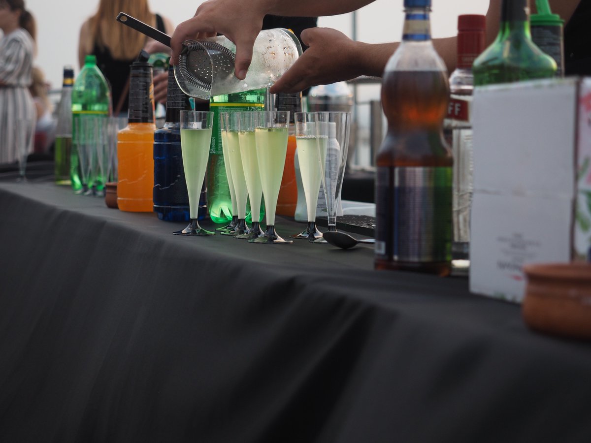 IekDelta's tweet photo. Στιγμιότυπα από το λαμπερό Art Roof Party που πραγματοποιήθηκε στον 7ο όροφο του ΙΕΚ ΔΕΛΤΑ Αθήνας!
Ραντεβού ξανά τον Σεπτέμβρη!
#iekdeltaAthens #DeltaEdu #TheDeltaArtRoof https://t.co/diRrdrjS3a
