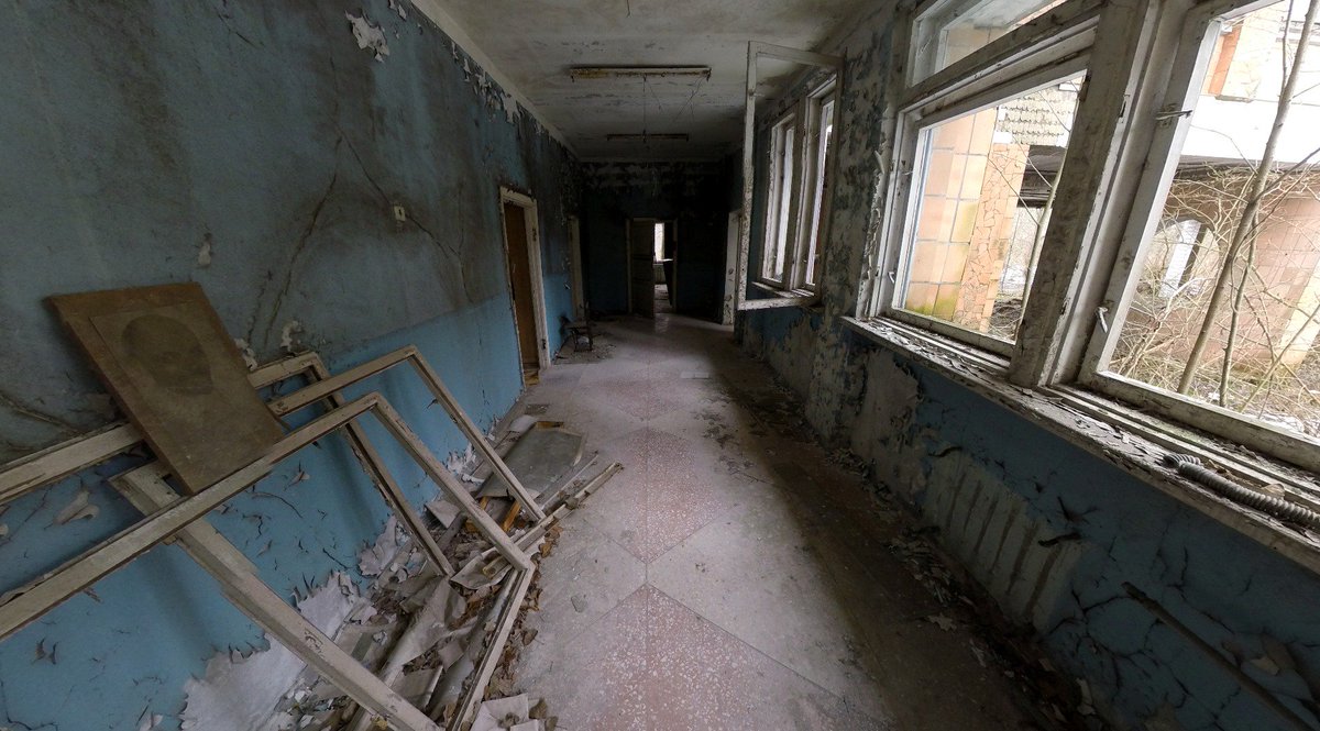 ChernobylVR's tweet photo. In Pripyat you could observe a very strong influence of communist propaganda. In each school and public buildings there were portraits and symbols commemorating the leaders and the most deserving party members.

Have you noticed anything similar in the picture below? https://t.co/k2Ai7Xhhv0