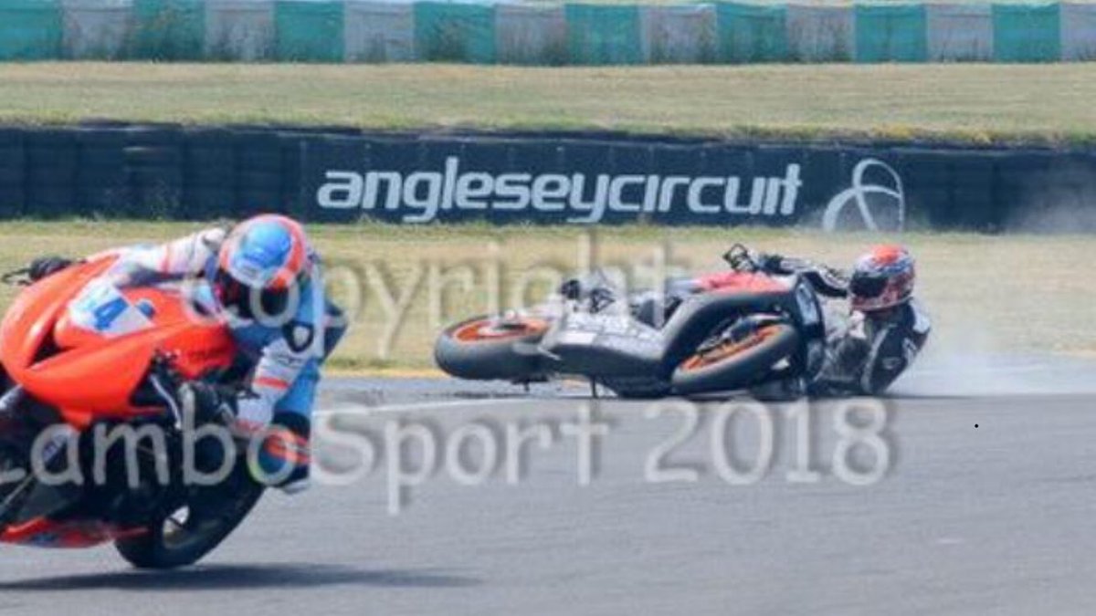 Tasting the tarmac 🙈