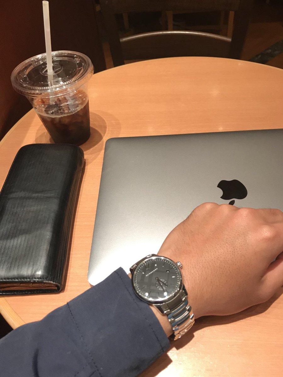 自分の目的と手段を履き違えている人が多い。

あなたがビジネスをやり始めた最初の最初を思い出してみてほしい。

何を思って、何を願って、何を夢見てビジネスを始めたか。

ビジネスはあくまでも「手段」だ。

手段に振り回されてはいけない。