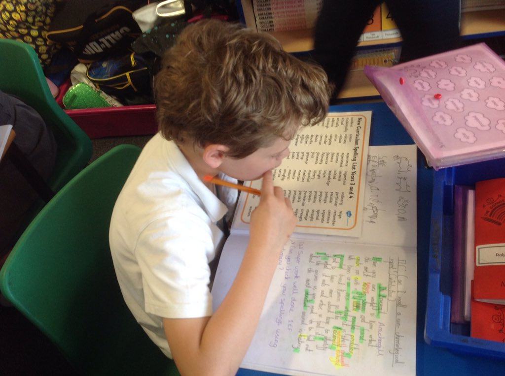 TGPS_NorthLincs's tweet photo. Year 3 are using resources to check their spellings this morning. #TGPSYear3 #TGPSEnglish #TGPSEditingandimproving #TGPSResourceful https://t.co/kyuDpo40hv