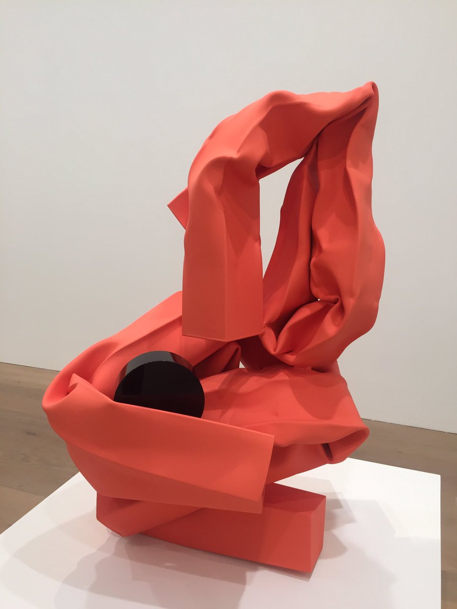 Carol Bove <a href="/davidzwirner/">David Zwirner</a> is pure eye candy #carolbove #sculpture #eyecandy #artist #gallery #davidzwirnerlondon