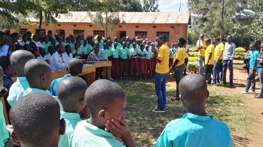 muvia555's tweet photo. #YelloCare  #BrighterLives https://t.co/8RKfqP0xcz