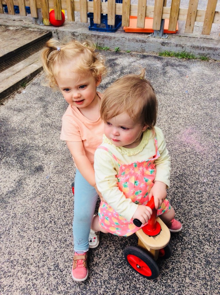 snapgrosvenor's tweet photo. Babies were riding the balancing bikes this morning, making lots of noise as they rolled down the the slope.#cheesysmiles #balancing #ridealong #lotsofshouting #takingturnsatsteering https://t.co/4KhzdHr2Nh