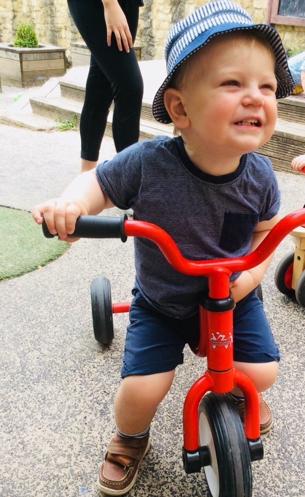 snapgrosvenor's tweet photo. Babies were riding the balancing bikes this morning, making lots of noise as they rolled down the the slope.#cheesysmiles #balancing #ridealong #lotsofshouting #takingturnsatsteering https://t.co/4KhzdHr2Nh
