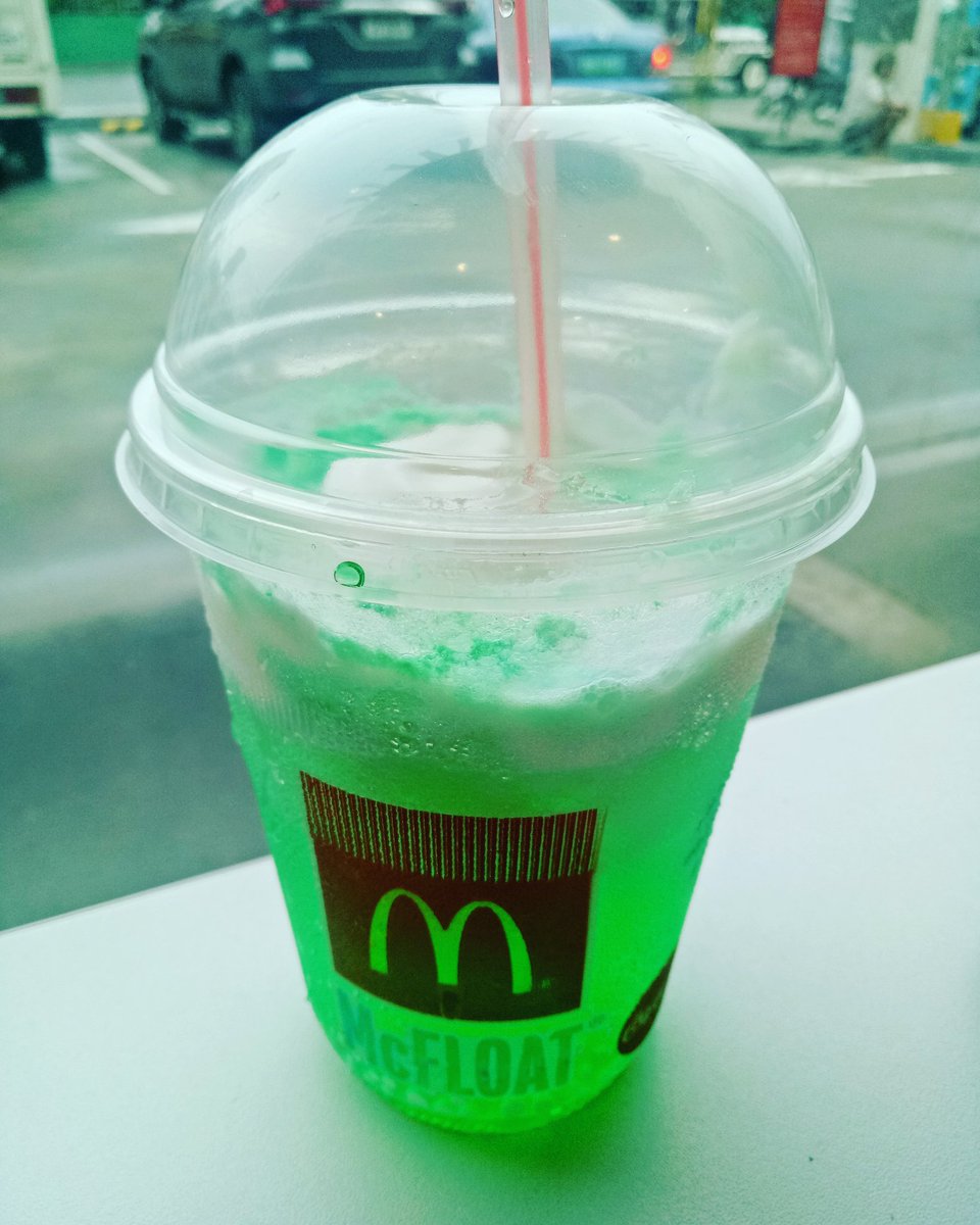 sauljohnjoseph1's tweet photo. Mcdonalds Apple Float 🍎 @McDonalds @McDo_PH

#mcdonalds #mcdo #mcdonald #mcdoph #applefloat #float #mcfloat #follow #followme #followback #follow4followback #followforfollow #foodie #foodtrip #pinoy #Philippines🇵🇭 #drinks🍹 https://t.co/eYssht9BUs