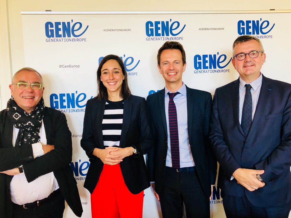 GenEurop's tweet photo. #écologie • « Il y a des enjeux partageables avec le grand public. Les citoyens sont souvent bien plus prêts que les États. Il faut une Europe + active sur la production des solutions, par exemple sur le stockage de l’énergie. » @yvesjego  • #LesMatinalesDeLEurope https://t.co/JrZ6Rnguvm