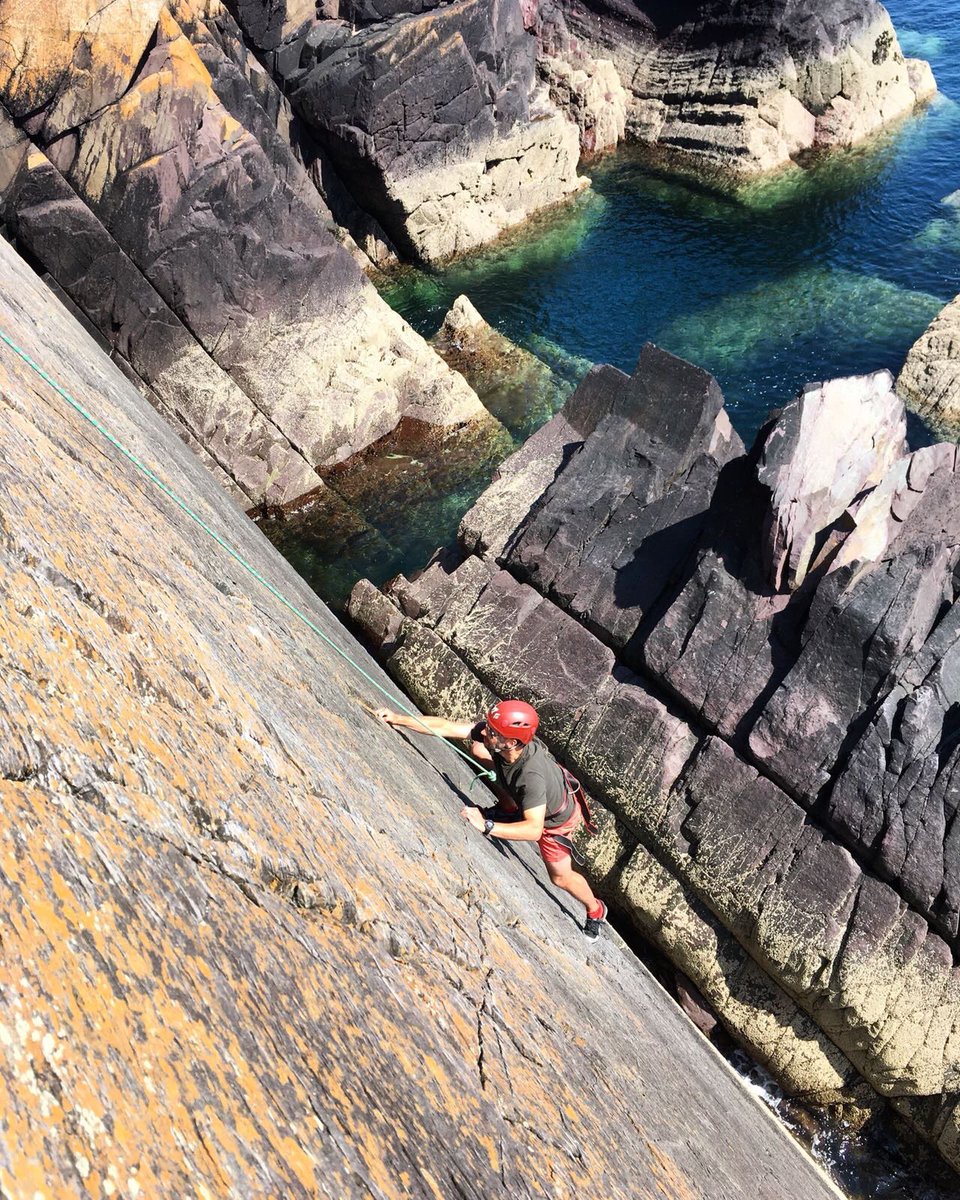 A great day to take some shelter from the wind and still be kissed by the sun. @DulwichPrep students making the most of it. #tyfschools <a href="/TYFAdventure/">TYF Adventure</a> #findyourepic #yearofthesea #pembrokeshire #outdoorlearning #getoutside