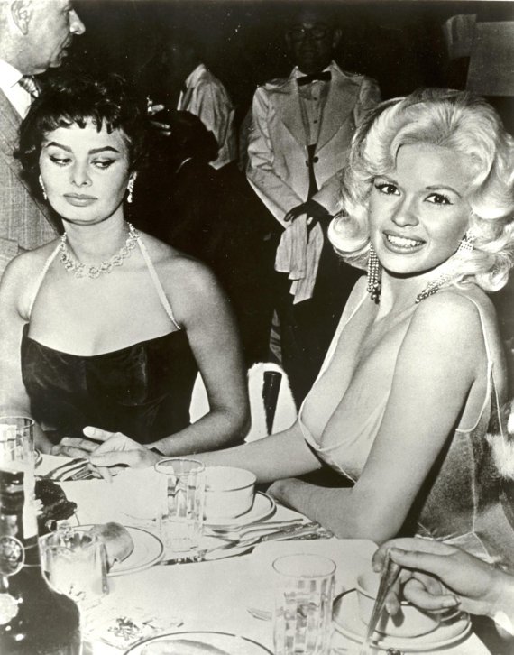 Whereas a read can be a lengthy rant, one can throw shade with a glance. That was the case with this legendary photo. (I love you, Sophia Loren, but you were casting all kinds of shade, even if you later said you weren't. Those eyes don't lie, Sis.)